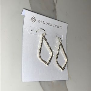 Sophia Drop Earrings In Gold ‘Kendra Scott’